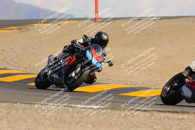 media/Oct-03-2022-Moto Forza (Mon) [[5f077a3730]]/Advanced Group/Session 5 (Turn 12)/